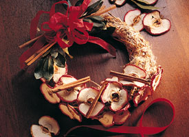Cinnamon-Apple Wreath - Christmas